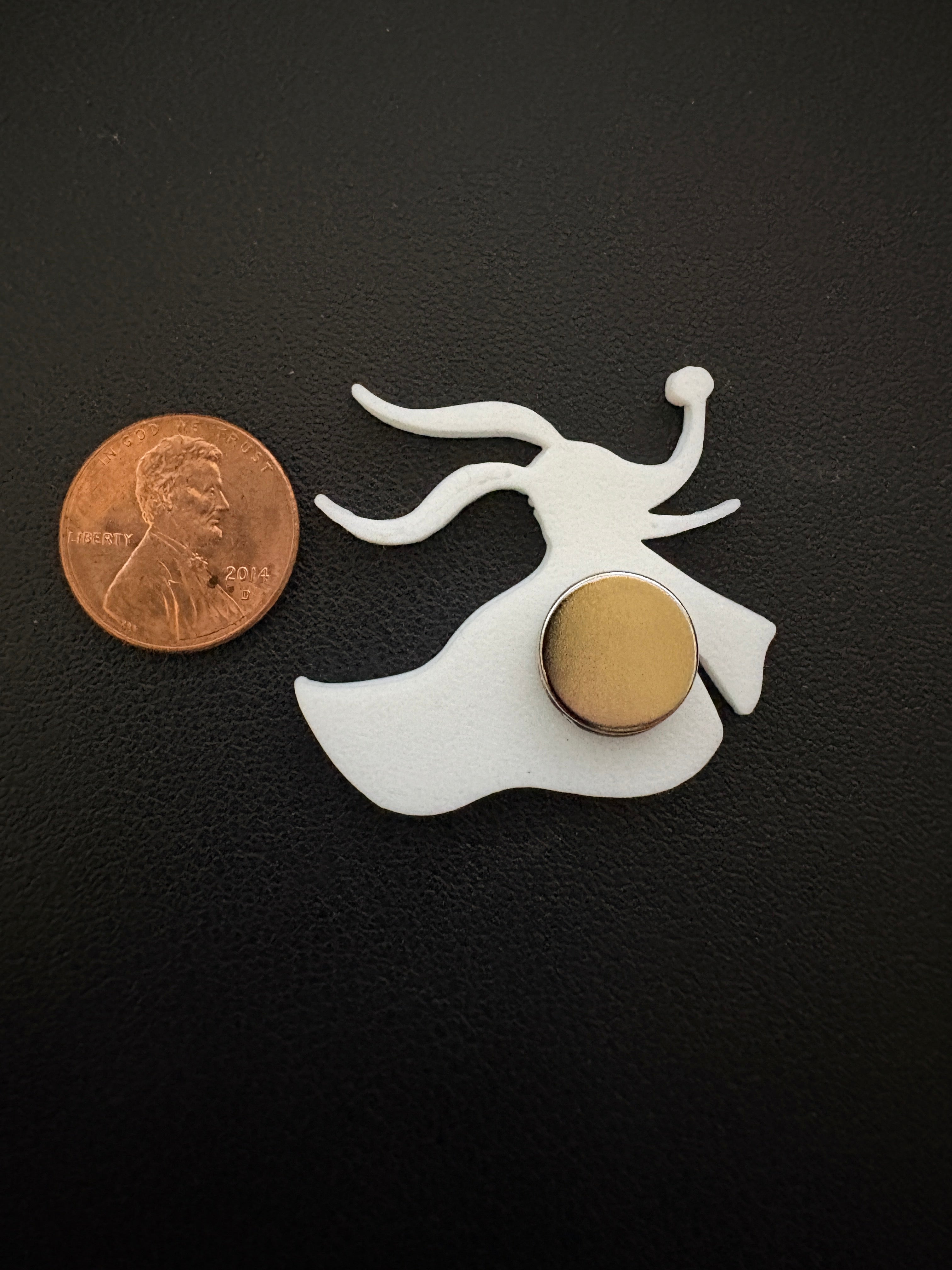 Ghostly Pup Needle Minder
