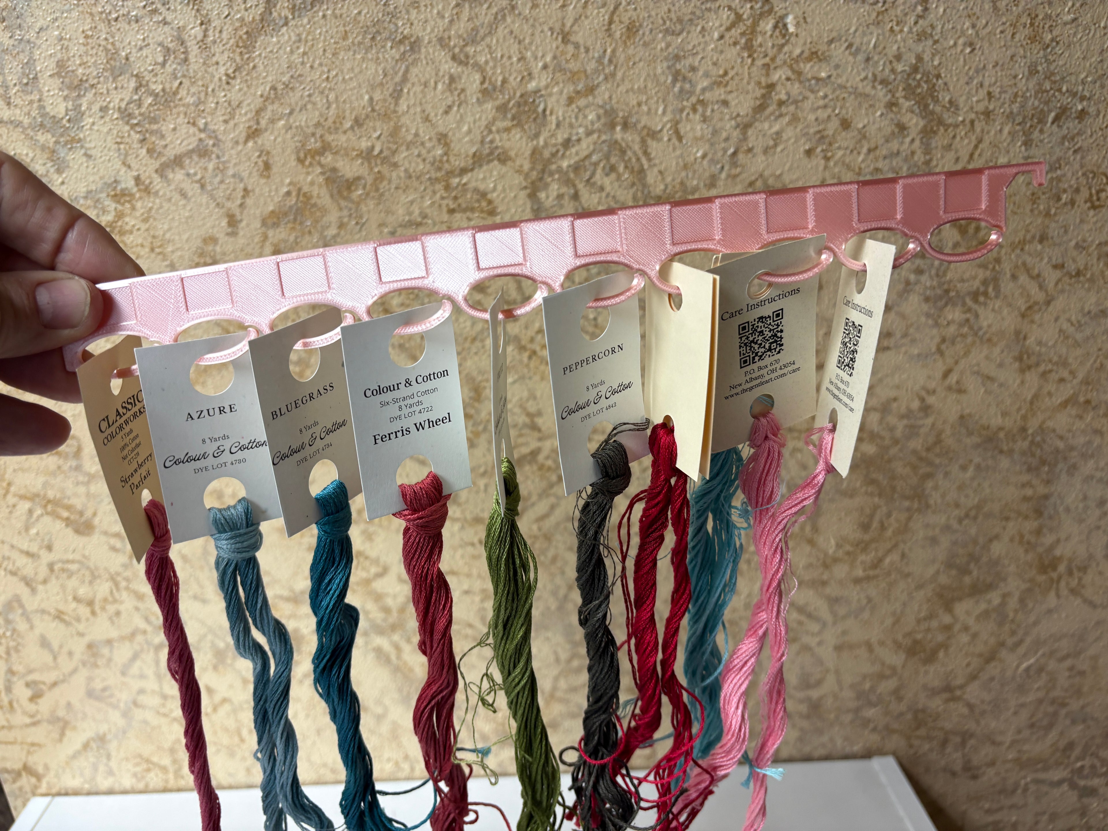 Hanna Floss Hangers